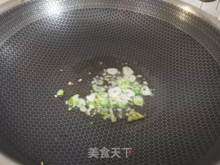 茼蒿炒干豆腐丝的做法步骤：4