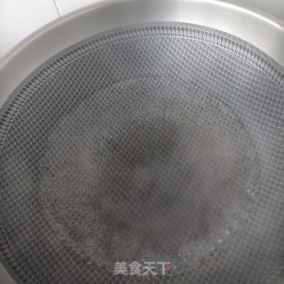 圆白菜拌鸽胸肉的做法步骤：2