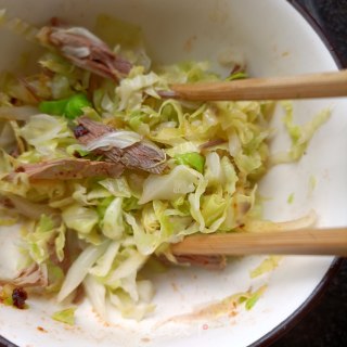 圆白菜拌鸽胸肉的做法步骤：10
