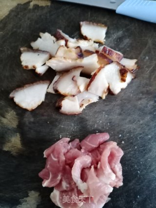 苦瓜炒肉的做法步骤：3