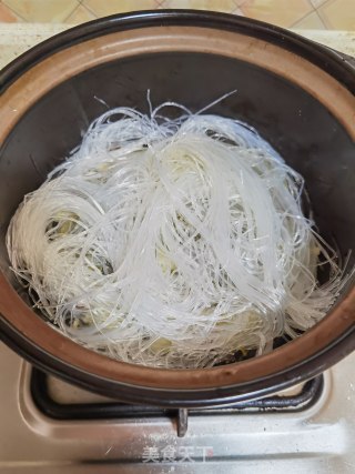 白菜粉丝肉丸煲的做法步骤：4