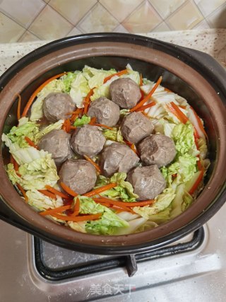 白菜粉丝肉丸煲的做法步骤：8