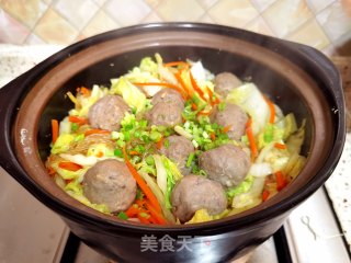 白菜粉丝肉丸煲的做法步骤：11