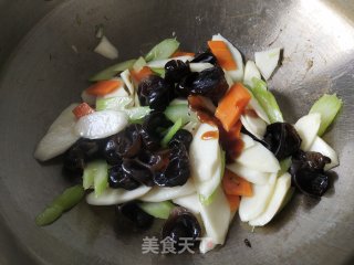 山药炒木耳的做法步骤：7