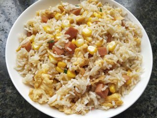 香肠炒饭的做法步骤：12