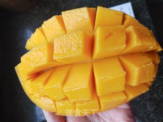 芒果奶昔的做法步骤：2