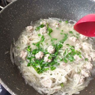 白萝卜汆肉丸的做法步骤：21