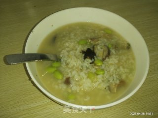 塘角鱼香菇毛豆砂锅粥的做法步骤：11