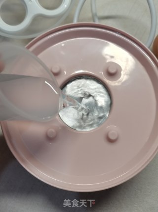 煮鸡蛋的做法步骤：2