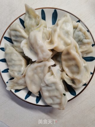 煎饺子的做法步骤：1