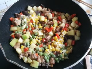 鸡腿香菇土豆焖饭的做法步骤：8
