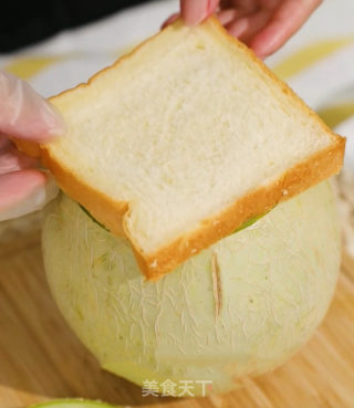 吐司的高级料理之哈密瓜吐司盒子的做法步骤：3