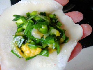 韭菜锅贴的做法步骤：16