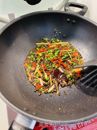 自制鲫鱼的做法步骤：6