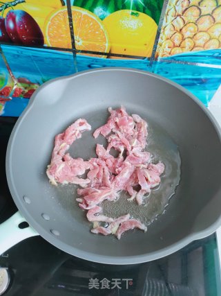 蒜薹木耳炒肉丝的做法步骤：7