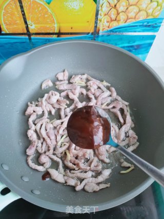 蒜薹木耳炒肉丝的做法步骤：8