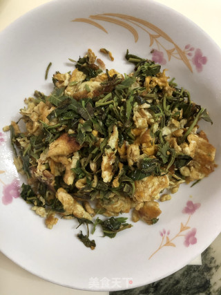 茶叶芽炒蛋的做法步骤：5