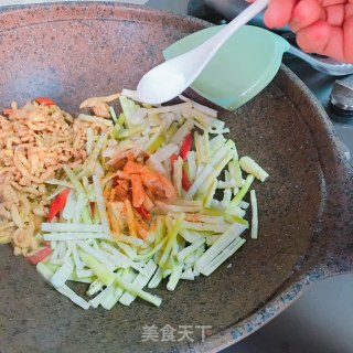 春笋炒肉的做法步骤：5