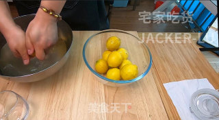 糖渍小青柠加柠檬，炎炎夏日，来一杯酸酸甜甜小青柠茶，去火又甜蜜！的做法步骤：8