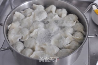 就爱这口香～槐花鸡蛋饺子的做法步骤：7