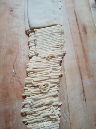 自制黄豆面条的做法步骤：2
