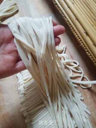 自制黄豆面条的做法步骤：3
