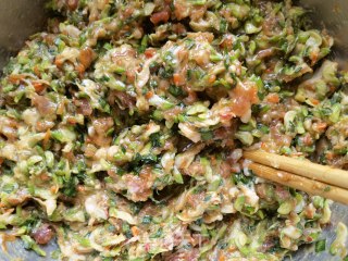 槐花韭菜猪肉饺的做法步骤：17