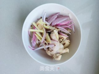 酥脆洋葱鸡翅根的做法步骤：5