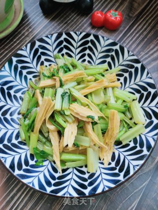 腐竹炒芹菜的做法步骤：10