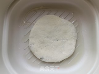 槐花韭菜猪肉馅儿饼的做法步骤：6