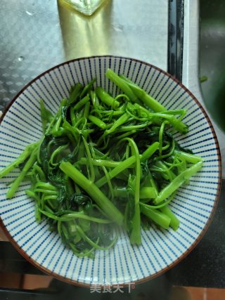 牛肉炒空心菜的做法步骤：9