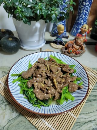 牛肉炒空心菜的做法步骤：16