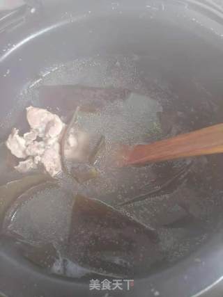 海带骨头汤的做法步骤：5