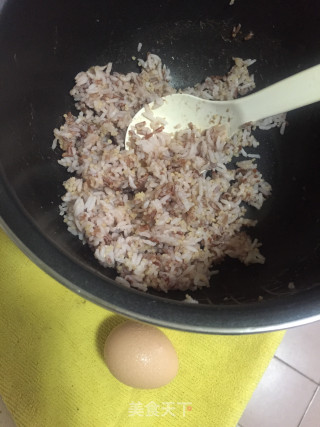姜丝蛋炒饭的做法步骤：2