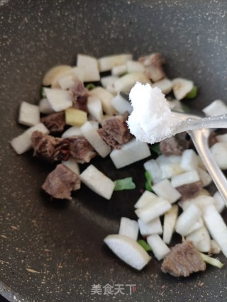 白萝卜烧牛肉的做法步骤：7