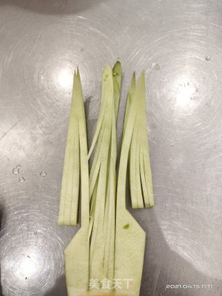 水果拼盘的做法步骤：1