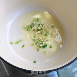 裙带菜番茄米线的做法步骤：6