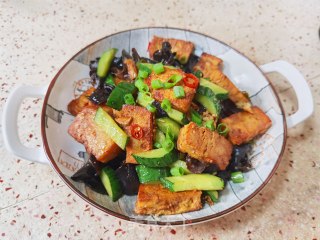 青瓜木耳烧豆腐的做法步骤：16
