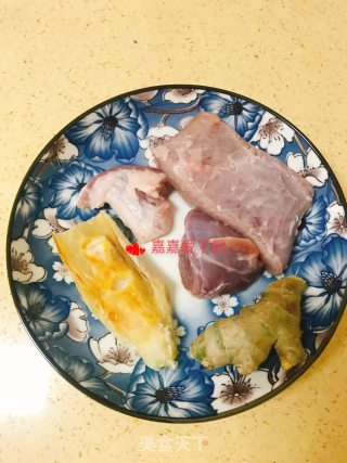 咸鱼蒸猪肉的做法步骤：1