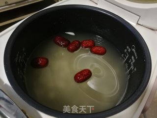 绿豆莲子百合小米粥的做法步骤：2