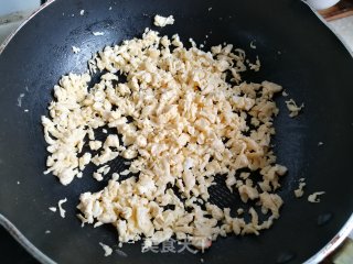 虾皮韭菜鸡蛋饺的做法步骤：4