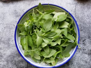 麻酱荆芥的做法步骤：2