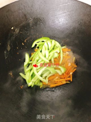 让你舔盘的鸡蛋炒面的做法步骤：11