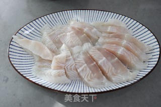 番茄巴沙鱼汤的做法步骤：3