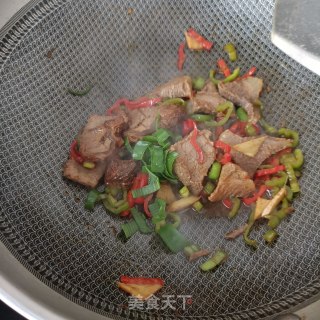 双椒牛肉粉的做法步骤：12
