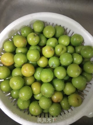 季节淹酸李子！的做法步骤：1