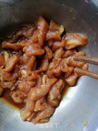 扁豆炒肉的做法步骤：2