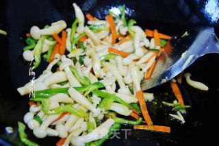 鸡胸肉炒白玉菇的做法步骤：7