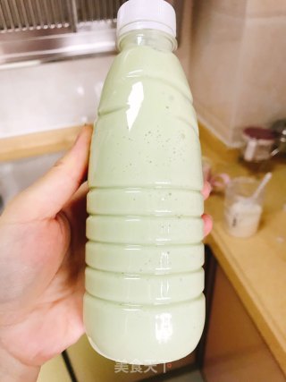 ????零难度牛油果奶昔的做法步骤：7