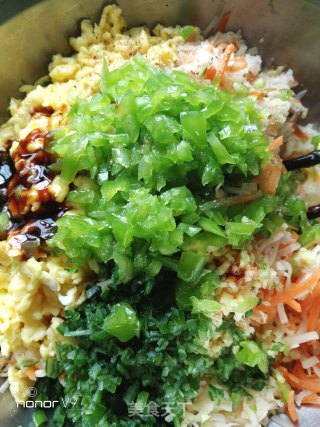土豆鸡蛋素水饺的做法步骤：7